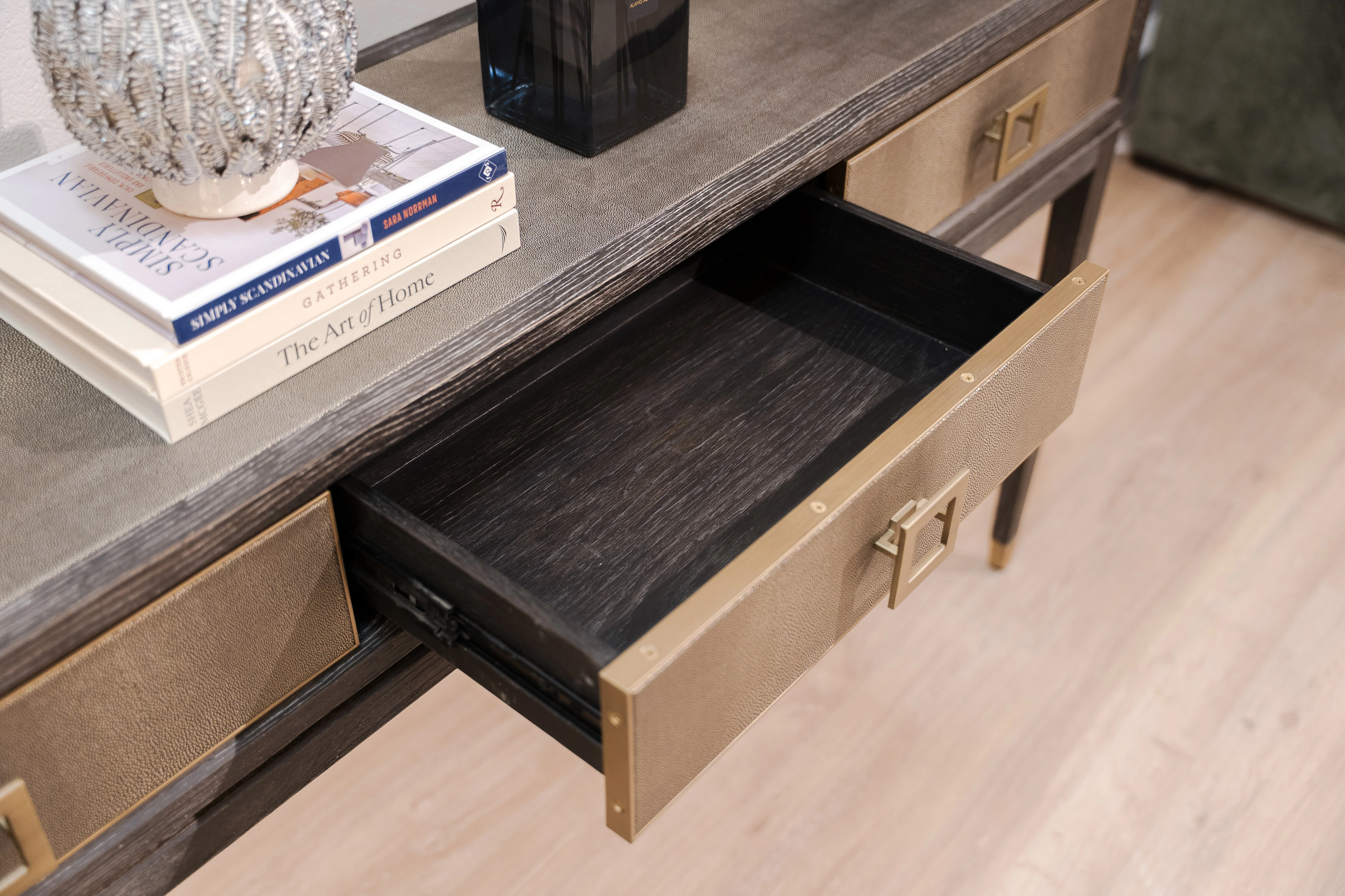 Bloomsville Console Table - Image 6