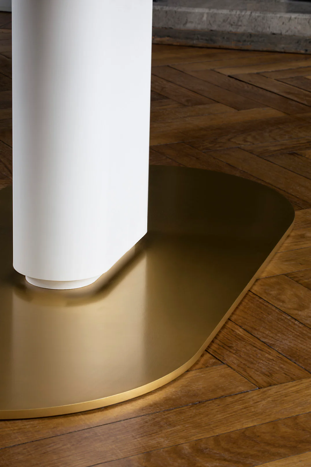Cameo 2m Extending Table - Image 6