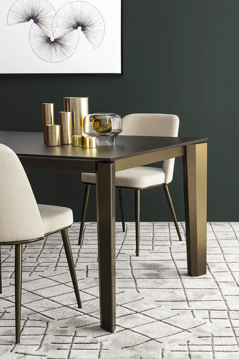 Delta 1.6m Extending Table - Image 3