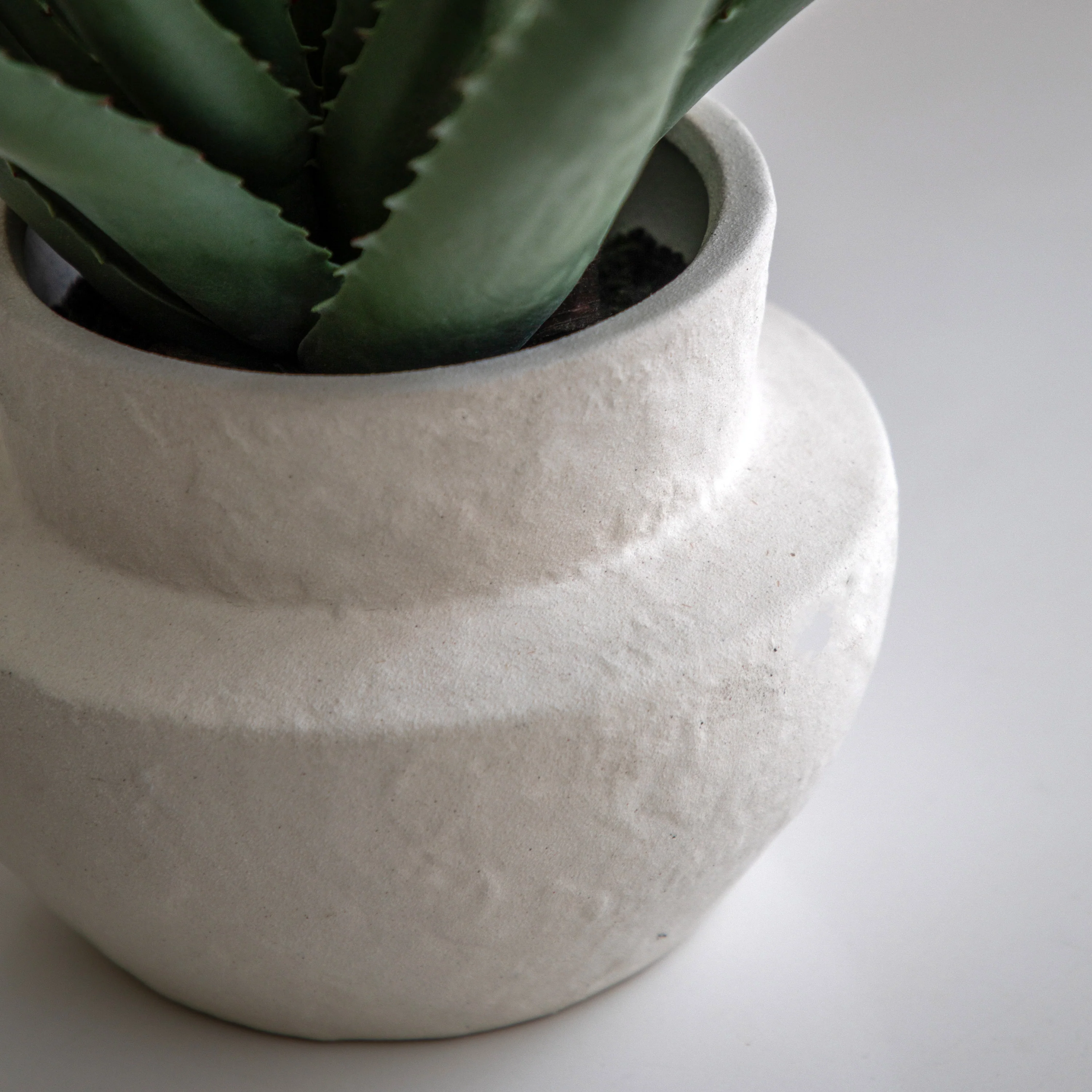 Faux aloe vera pot - Image 2