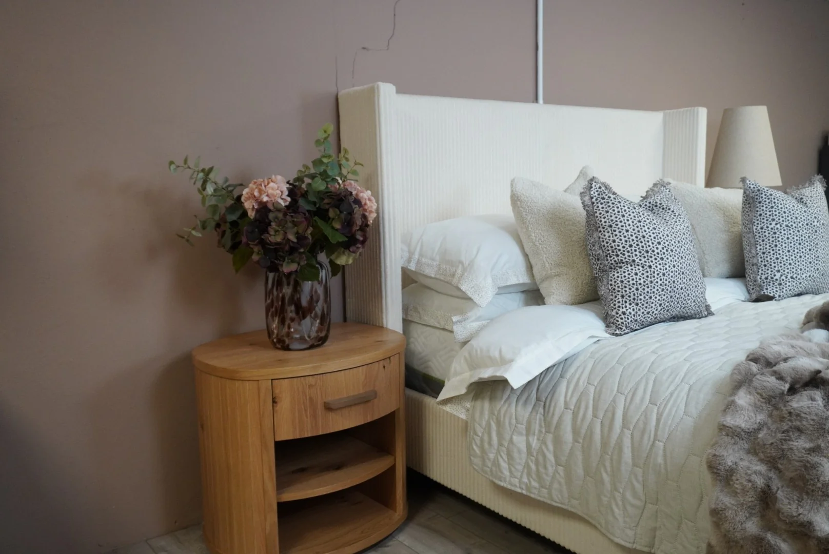 Lyon Double Bedframe - Image 2