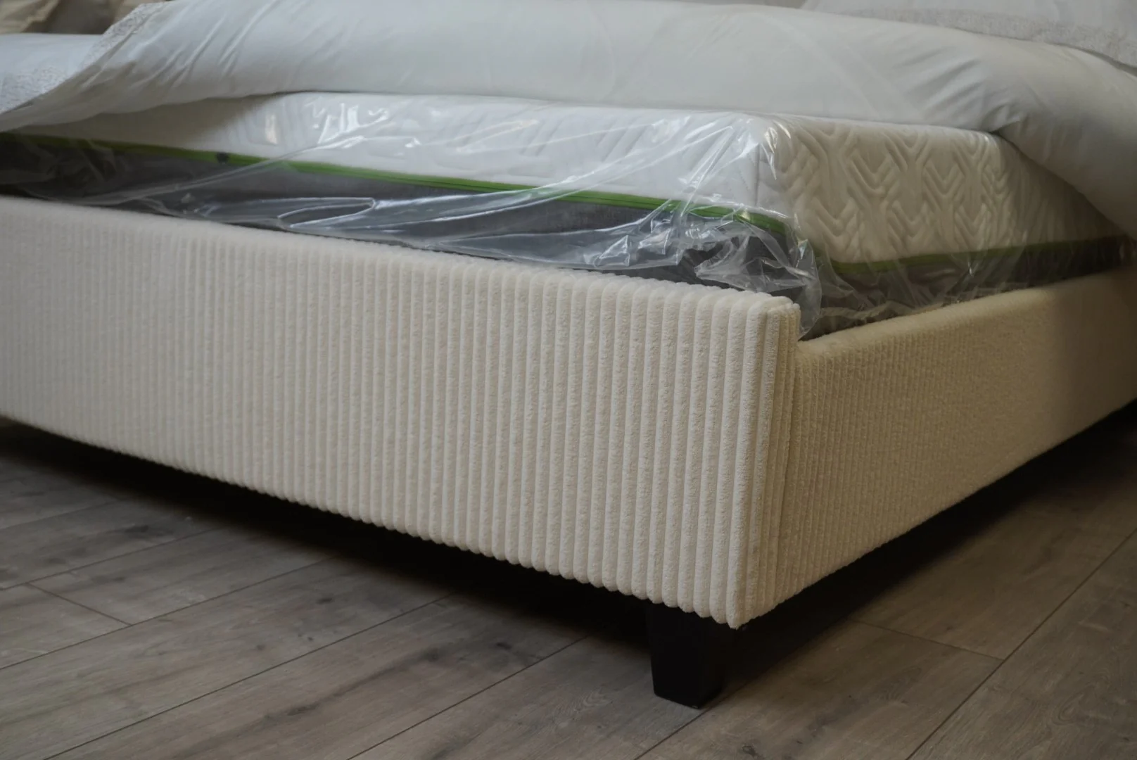 Lyon Double Bedframe - Image 4