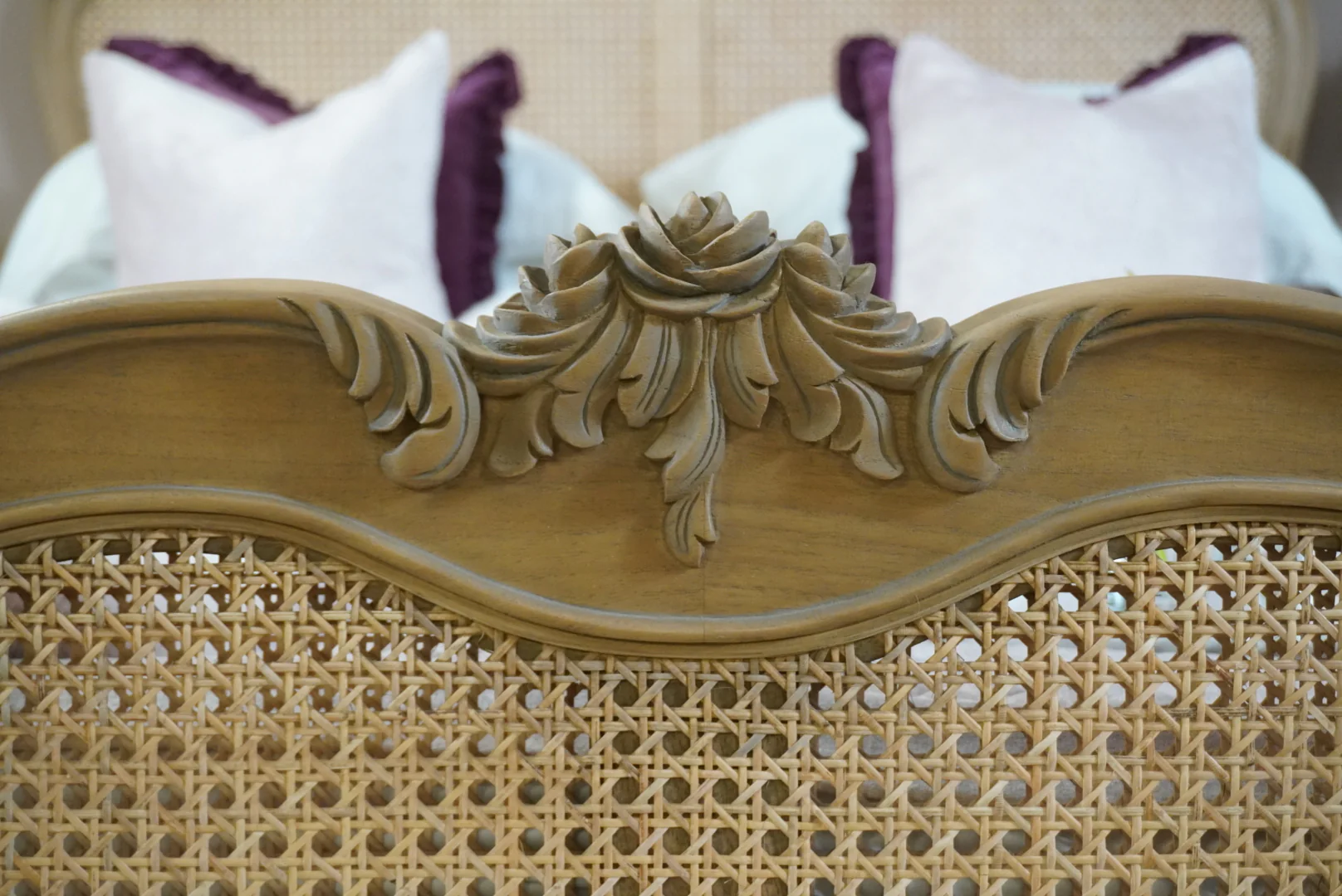 Reims Kingsize Bedframe - Image 2