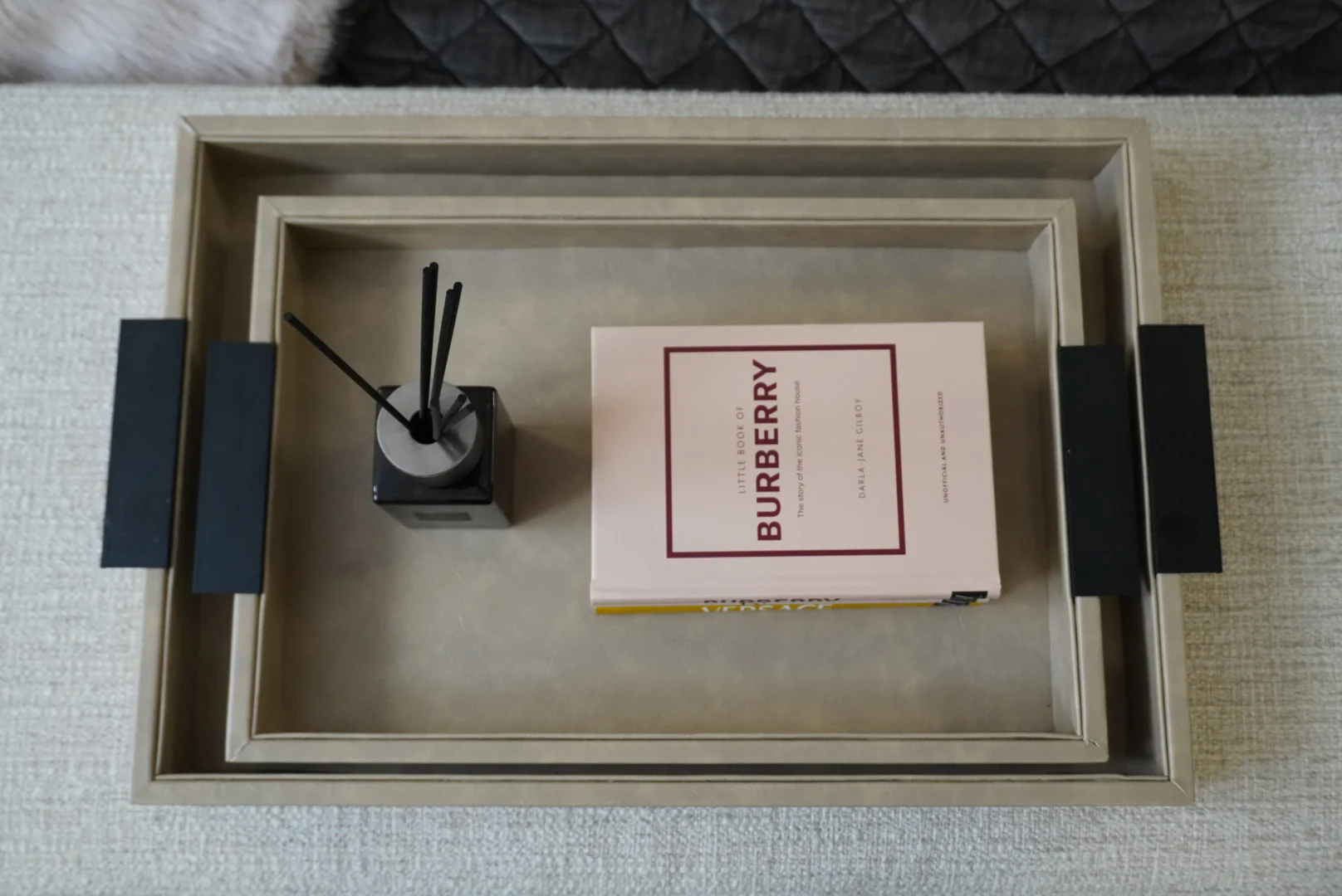 Set of 2 Faux Leather Trinket Trays - Image 2
