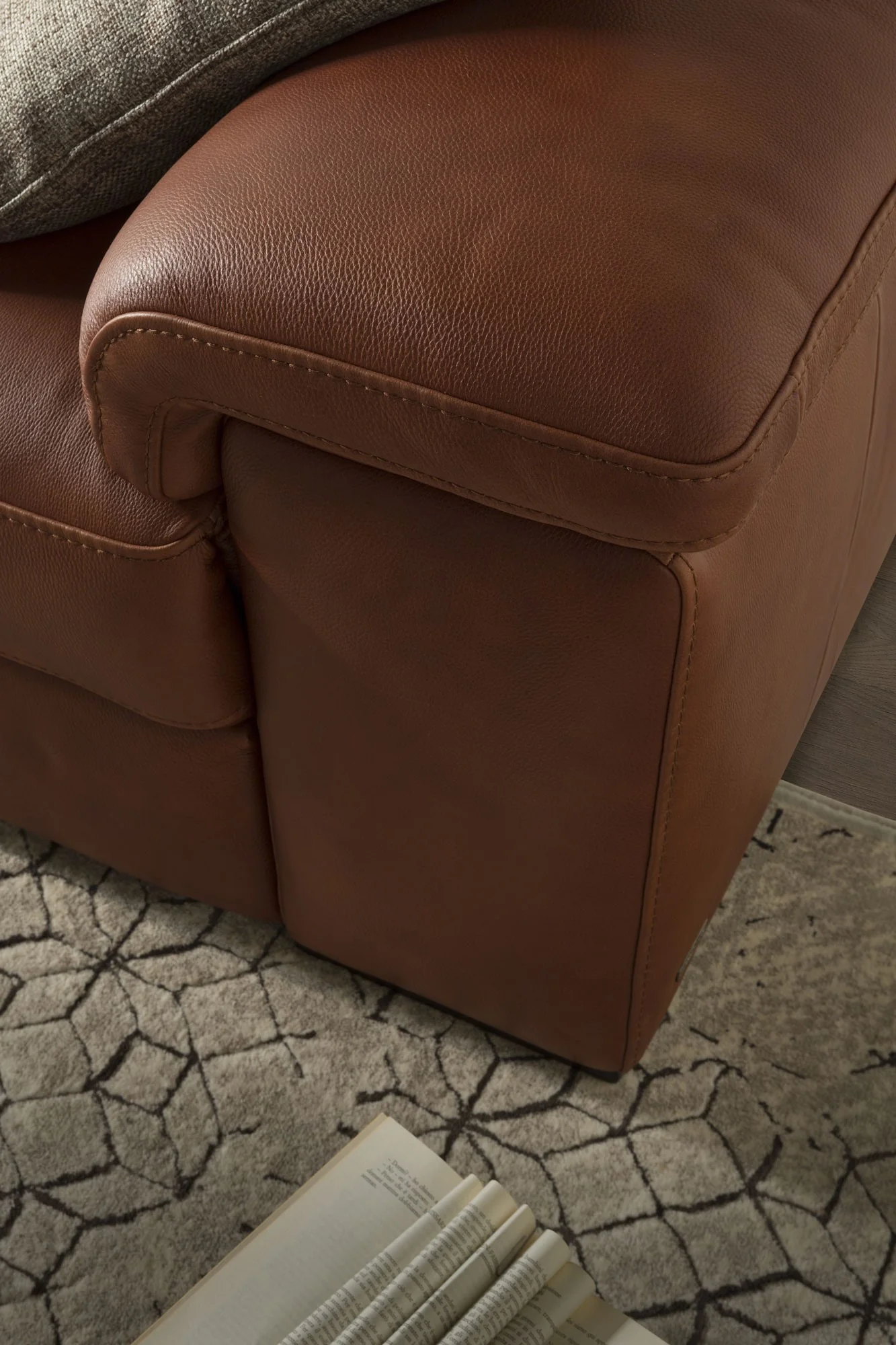 Solare Power 3Seater - Image 4