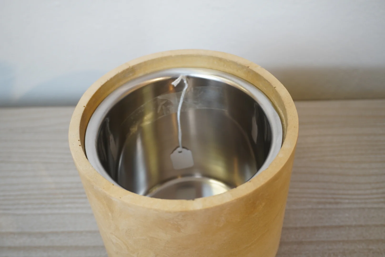Travertine Effect Ice Bucket - Image 4